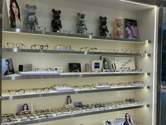 -视野联行眼镜·蔡司·尼康·豪雅·依视路(青浦宝龙店)
