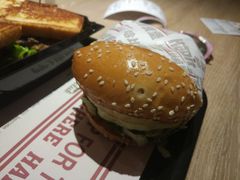 -The Habit Burger Grill 哈比特汉堡(复兴soho店)