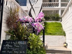 -Mark&Mars Restaurant