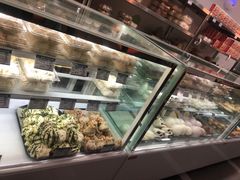 -白玉兰食品(中山公园龙之梦店)
