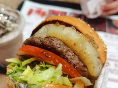 -The Habit Burger Grill 哈比特汉堡(世博店)
