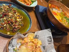 -老滇山寨•云南特色菜•地方菜•民族风情歌舞表演(金碧店)
