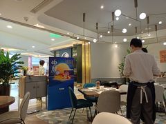 -港丽餐厅(来福士店)