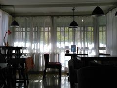 靠窗位-吃饼人西餐(南开店)