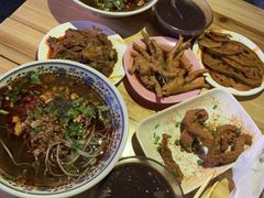 酥肉-爆炸头阿姨小四川正宗川味小吃(无任何分店)