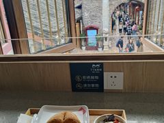 -丁丁&当当牦牛酸奶·酥油面包(官门口店)