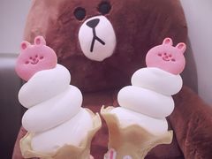-LINE FRIENDS Garosu-gil Flagship Store