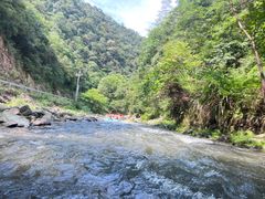 -大围山峡谷漂流