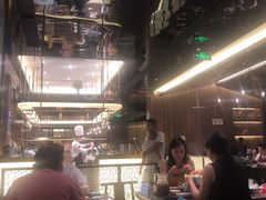 -捞王锅物料理(上海世茂广场店)