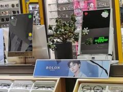 -镜客眼镜(浦江欢乐颂店)