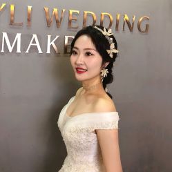 -艾米丽婚纱礼服