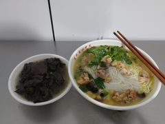 -文山荷鲜居(翠湖店)