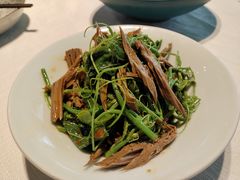 丝瓜尖拌腐竹-让我们见个面(祥云小镇店)