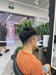 -ON STAR SALON