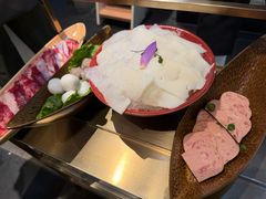 -左庭右院鲜牛肉火锅(百联临港店)