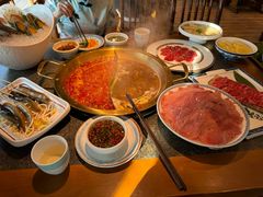 -小天鹅火锅·一线江景洪鼎旗舰店(洪崖洞店)