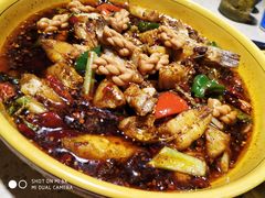 -休记光头香辣蟹干锅店(衣冠庙店)