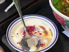 -云阿蛮云南生烫牛肉米线(奉贤路店)