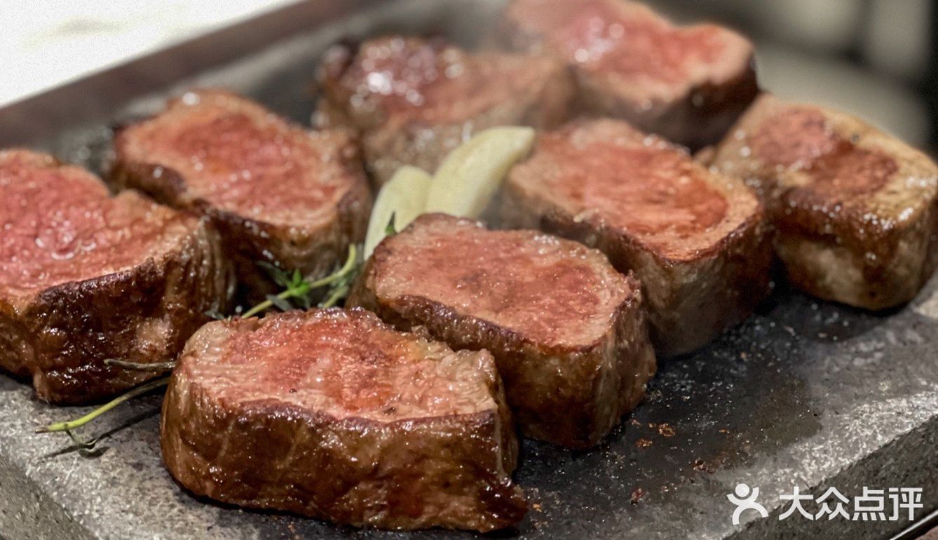 广州 | ABC首创分段式石烧牛扒🥩五成熟玫瑰色一口沉醉🤤