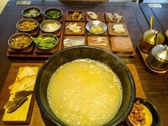 -银米·云南传统过桥米线(双廊黑金冠店)