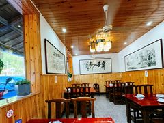 -芦茨金富饭庄·25年老字号·专做稻草鸡