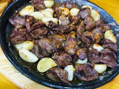 -老东镇啤酒屋海鲜加工·蒸汽海鲜·海鲜烧烤(台东店)