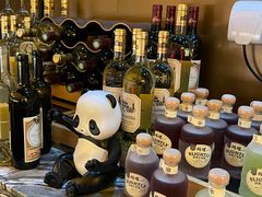 -雍容荟帝王蟹活龙虾展台自助(IFS黑金店)