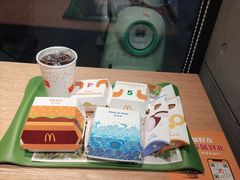 -麦当劳(得来速店)