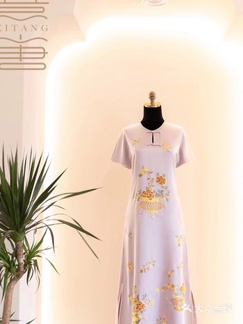 熹唐是一家推翻了我对妈妈装的概念的妈妈装定制店