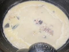 -陈大锅·岳阳鱼馆·地道岳阳菜(美食街店)