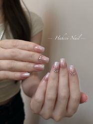 -花岐款式专研健康美甲沙龙