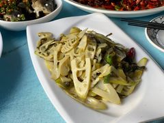 -阳光院坝小龙虾(红牌楼店)