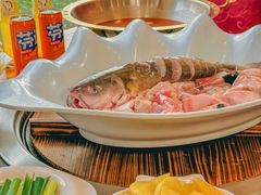 -老刘生态大鱼坊铁锅炖鱼(赛马场店)