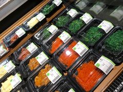 -中百仓储超市有限公司(越秀星汇维港店)
