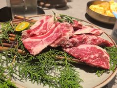 -草家酱蟹炭火烤肉店(珲春南路一店)