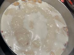 -尚尚仙·酸汤猪手·猪肚鸡火锅(华联万柳购物中心店)