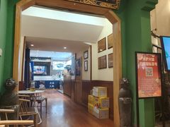 -沸炉重庆老火锅(军事博物馆店)