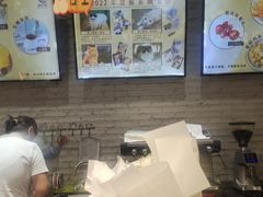 -藏猫猫咖啡主题馆(中央大道店)
