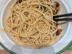 -百春原湖南牛肉粉(百联世纪店)