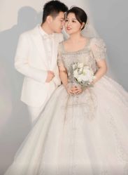 -挪娅婚纱摄影皇家会所