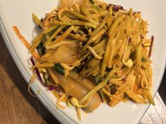 -万里闯关东铁锅炖菜馆(高新旗舰店)