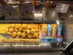 面包甜点陈列柜-苏览新中式糕点(丽发新城店)