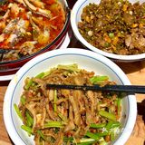 长沙湘菜！确实比笨萝卜还好吃便宜！[流泪]