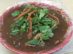 酸粉加沙虫-胡仕光陵水酸粉