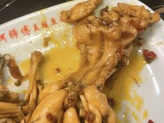 -何师傅美蛙鱼头(汉街店)