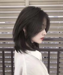 -变画·发型STUDIO