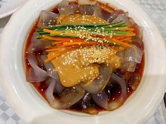 -王朝大酒店徐汇店-地面停车场