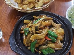 -胡子饮食店