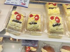 -白玉兰食品甜凤店(合生汇店)