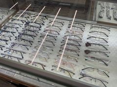 -明月眼镜(三坝店)